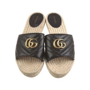 Gucci Black Leather and Gold Double G Logo Sandals
